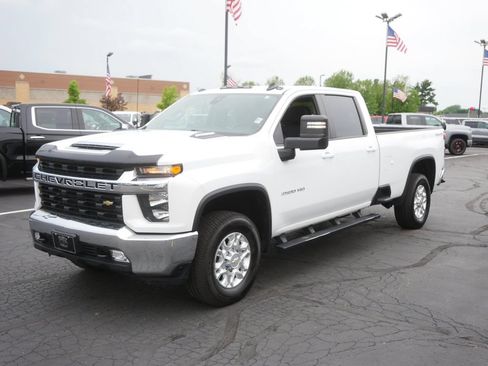 Used 2022 Chevrolet Silverado 3500 LT w/ Convenience Package AWD/4WD image 7