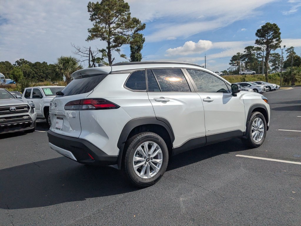 New 2026 Toyota Corolla Cross LE FWD image 4