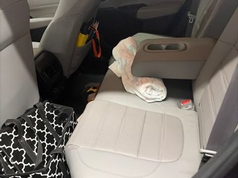 Used 2019 Honda CR-V EX-L image 4