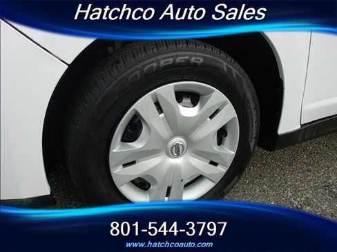 Used 2012 Nissan Versa 1.8 S image 9