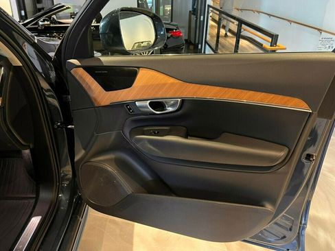 Used 2023 Volvo XC90 B5 Plus w/ Protection Package Premier image 23