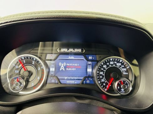 Used 2023 RAM 2500 Laramie AWD/4WD image 11