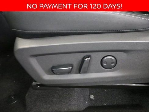 New 2025 Nissan Murano SV image 5