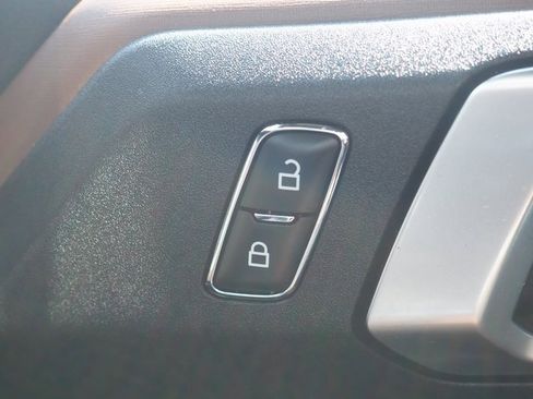 Used 2021 Ford Bronco Outer Banks image 28