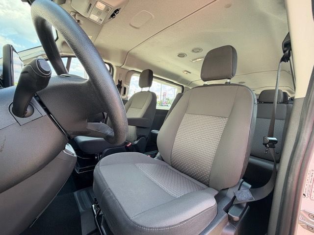 Used 2024 Ford Transit 350 XLT RWD image 9