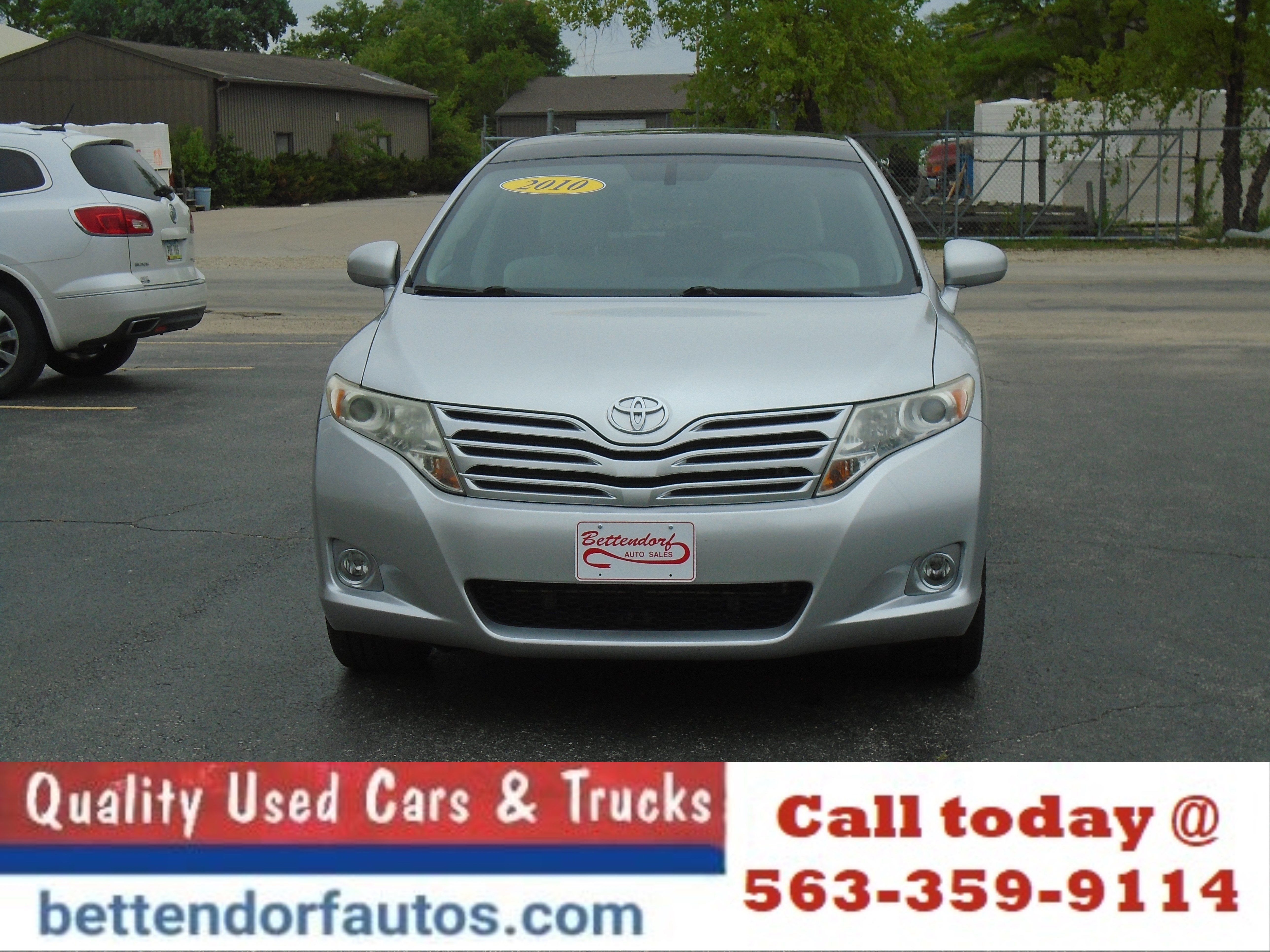 Used 2010 Toyota Venza FWD image 2