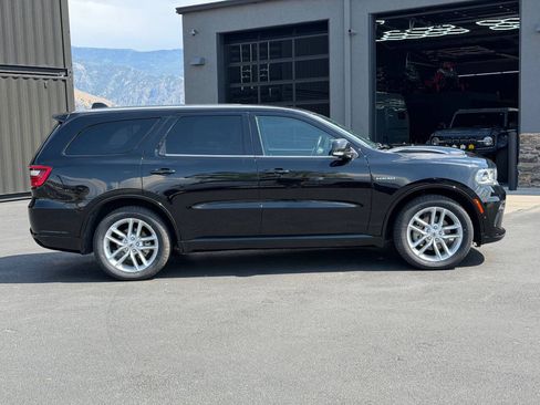 Used 2022 Dodge Durango R/T w/ Trailer Tow Group IV AWD/4WD image 3