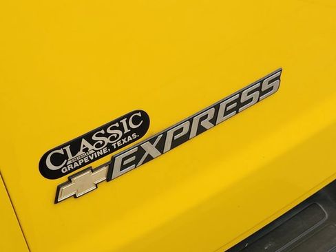 New 2025 Chevrolet Express 2500 RWD image 8