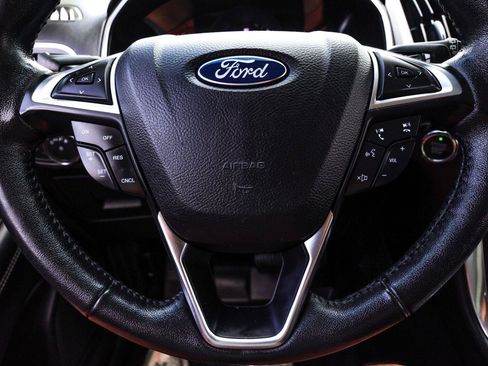 Used 2017 Ford Edge Titanium w/ Equipment Group 301A FWD image 15
