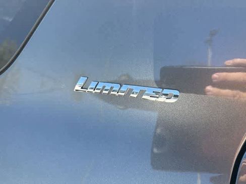 Used 2019 Toyota 4Runner Limited image 3