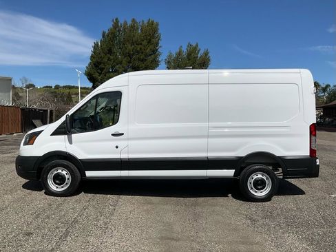 New 2026 Ford Transit 250 148 Medium Roof w/ Load Area Protection Package image 2