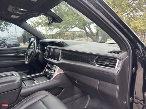 Used 2022 GMC Yukon Denali image 15