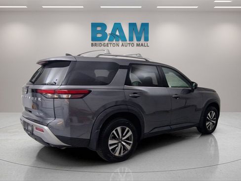 Used 2022 Nissan Pathfinder SL image 7
