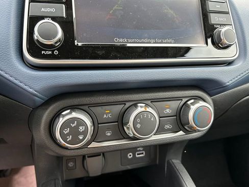 New 2025 Nissan Versa SV w/ Trunk Package image 17