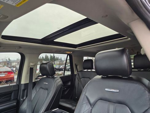 Used 2019 Ford Expedition Platinum image 22