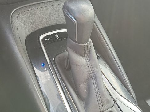 Used 2020 Toyota Corolla SE image 29