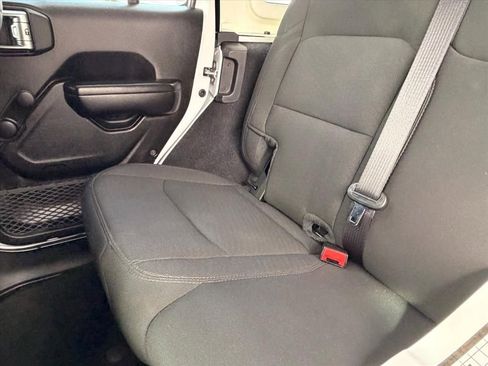 Used 2021 Jeep Wrangler Unlimited Sport image 21