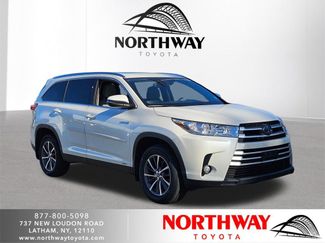 Used 2019 Toyota Highlander XLE image 1