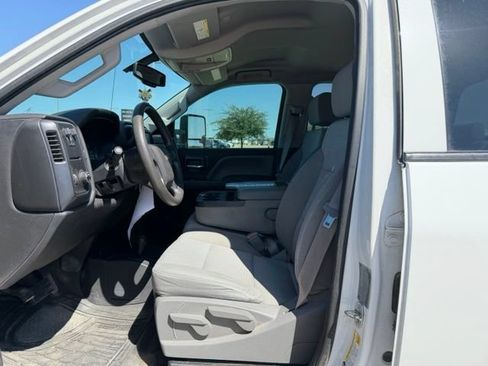 Used 2015 Chevrolet Silverado 3500 W/T w/ WT Convenience Package AWD/4WD image 14