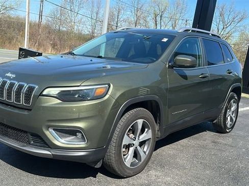 Used 2019 Jeep Cherokee Limited AWD/4WD image 2