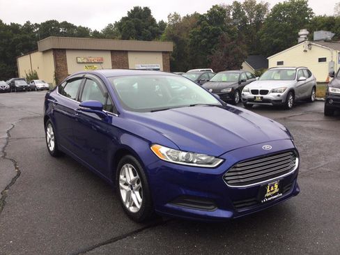 Used 2014 Ford Fusion SE image 10