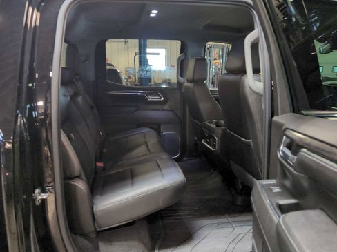 Used 2023 Chevrolet Silverado 1500 LTZ w/ LTZ Convenience Package II AWD/4WD image 26