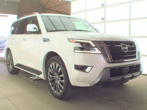 Certified 2023 Nissan Armada Platinum w/ Captain's Chairs Package AWD/4WD image 5