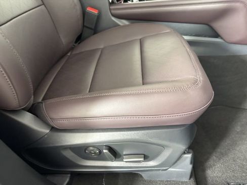 New 2026 Ford Explorer Platinum image 22