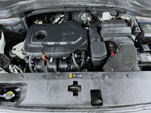 Used 2019 Hyundai Santa Fe SE image 27