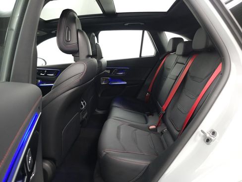 Used 2025 Mercedes-Benz GLC 43 AMG 4MATIC image 27