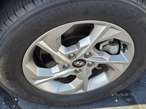 Used 2023 Hyundai Tucson SE AWD/4WD image 17