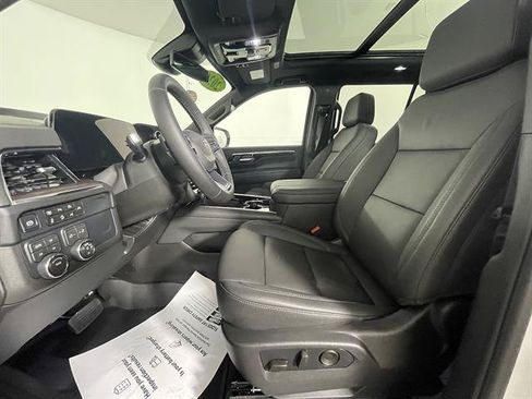 Used 2026 Chevrolet Tahoe Z71 w/ Comfort Package AWD/4WD image 9
