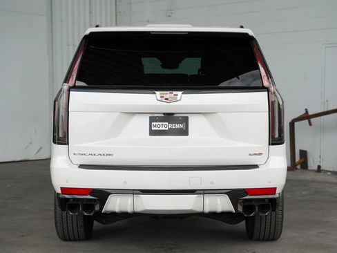Used 2023 Cadillac Escalade V AWD/4WD image 4