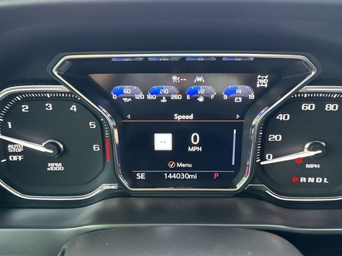 Used 2020 GMC Sierra 1500 AT4 w/ AT4 Premium Package AWD/4WD image 12