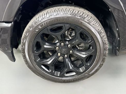 Used 2023 RAM 1500 Limited w/ Body Color Bumper Group AWD/4WD image 35