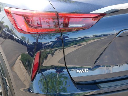 Certified 2023 INFINITI QX50 Sensory w/ Accent Package AWD/4WD image 17