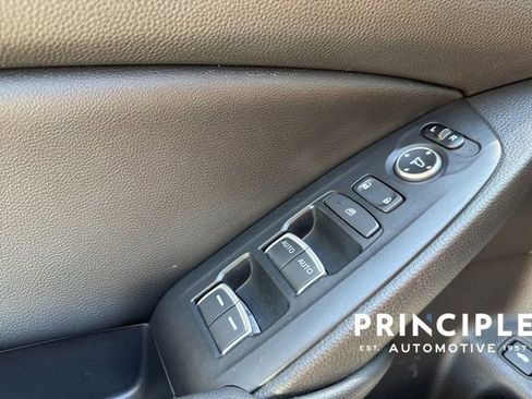 Used 2019 Honda Accord LX image 25