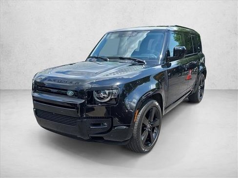 Used 2024 Land Rover Defender 110 X-Dynamic SE AWD/4WD image 1
