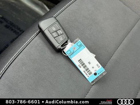 Used 2022 Volkswagen Taos SE FWD image 37