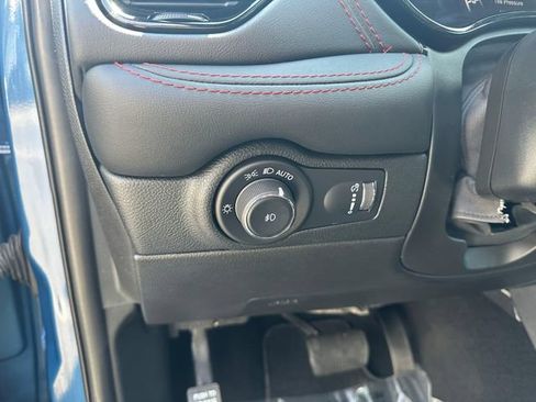Used 2023 Dodge Durango R/T AWD/4WD image 11