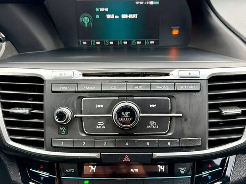 Used 2017 Honda Accord LX image 14