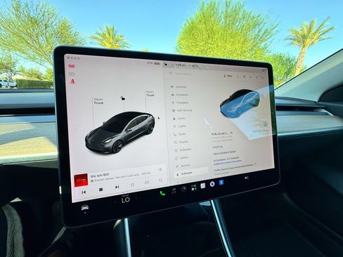 Used 2018 Tesla Model 3 Long Range AWD/4WD image 15