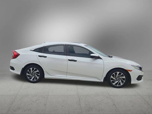 Used 2017 Honda Civic EX image 7