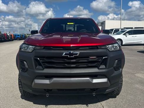 Used 2024 Chevrolet Colorado Trail Boss w/ Technology Package image 8