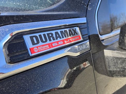 Used 2022 GMC Sierra 3500 Denali w/ Denali Ultimate Package image 8