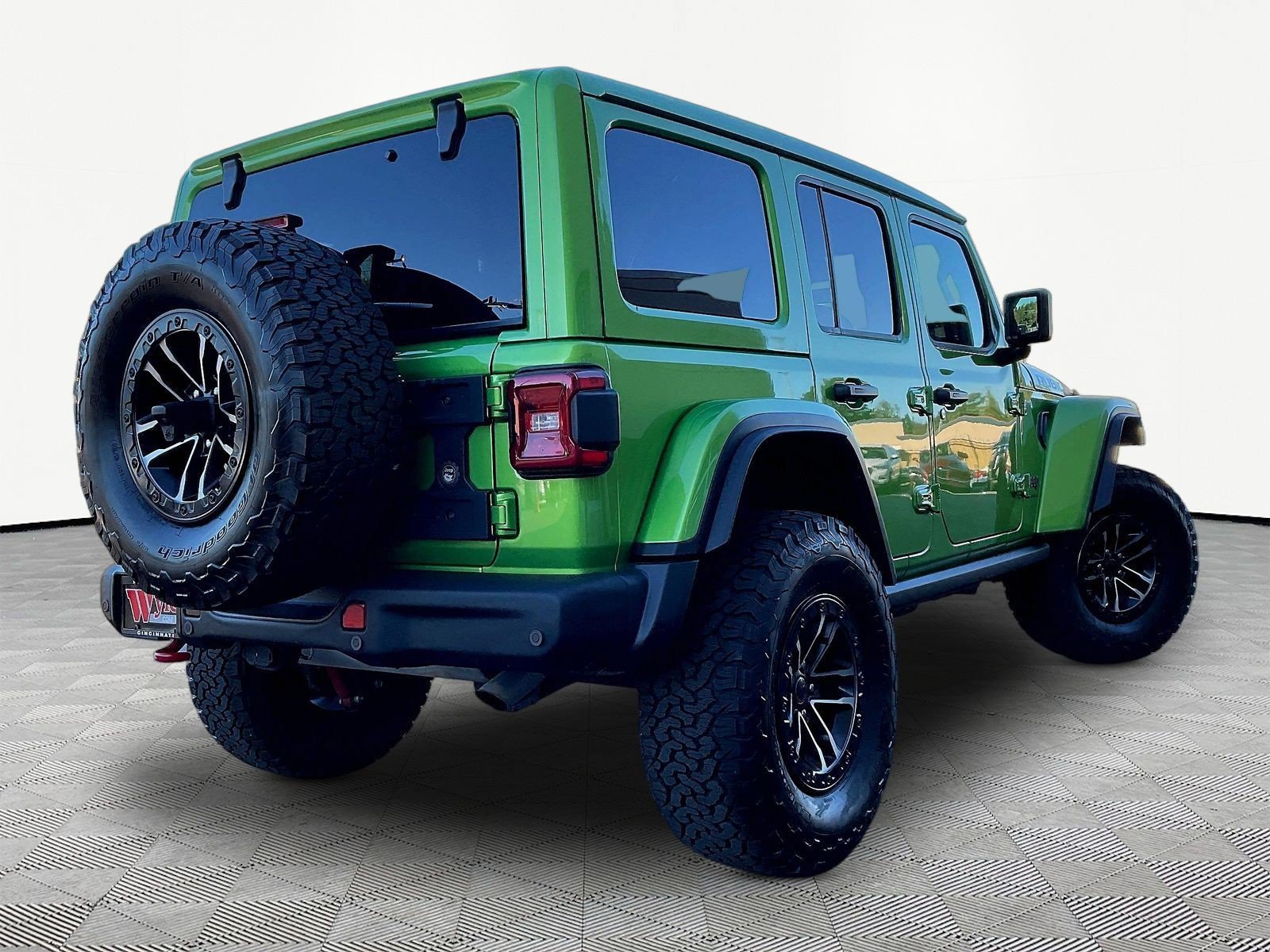 Used 2025 Jeep Wrangler Unlimited Rubicon AWD/4WD image 6