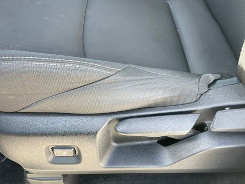 Used 2024 Toyota Tacoma SR5 RWD image 10
