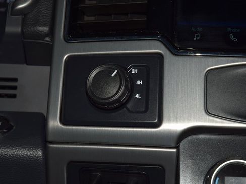 Used 2022 Ford F450 Platinum w/ FX4 Off-Road Package image 36