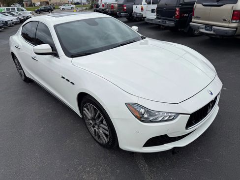 Used 2017 Maserati Ghibli image 37