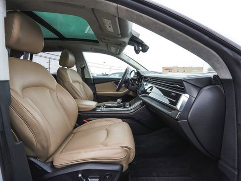 Used 2022 Audi Q8 Prestige w/ Prestige Package image 42